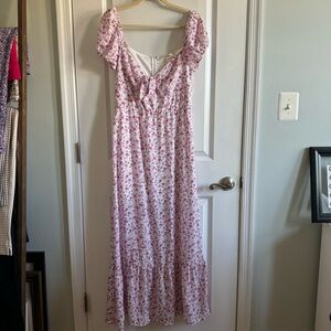 Row A | Pink and White floral maxi dress size XL